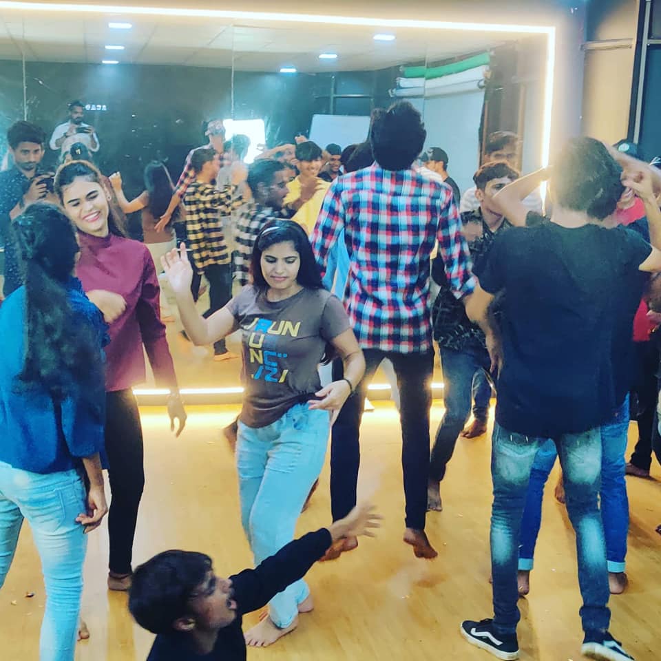 Dazzlerr - Join To Bollywood Gallery image 03