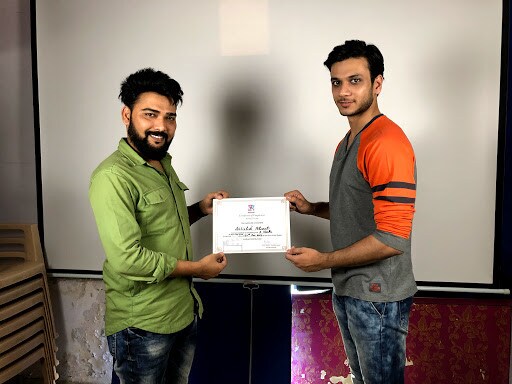 Dazzlerr - Vinay Shakya Let's Act Actor Studio 