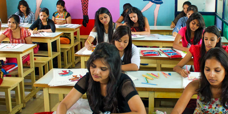 Dazzlerr Institute: International Institute Of Fashion Technology