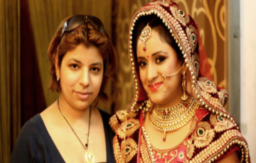 Dazzlerr : Shweta Gaur Makeup Artist Salons And Academy