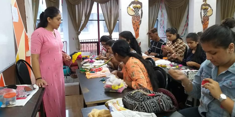Dazzlerr Institute: Inifd Panvel