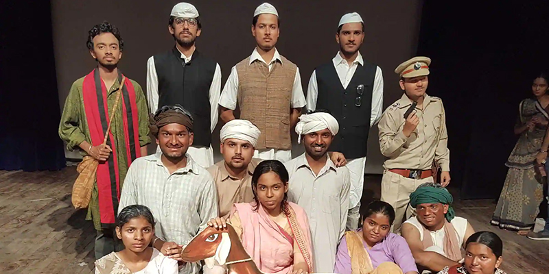 Dazzlerr Institute: Sangeetas Acting Studio