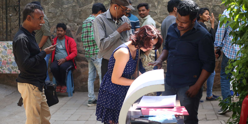 Dazzlerr Institute: BEST Institute Of Fashion Design