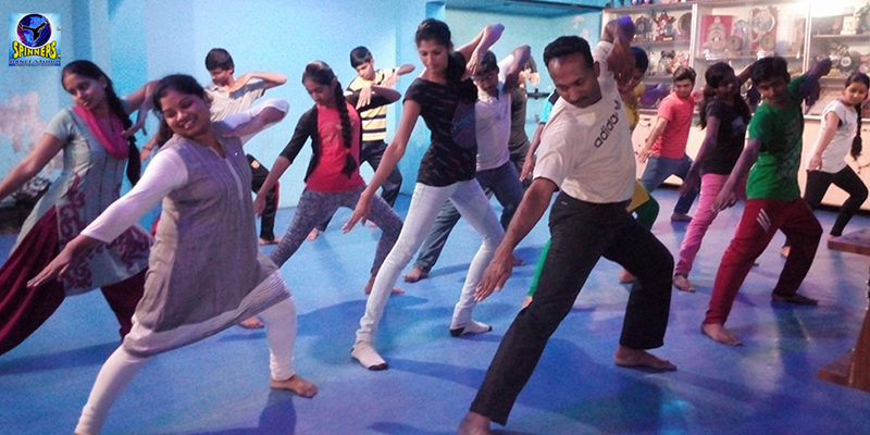 Dazzlerr Institute: Spinners Dance Studio