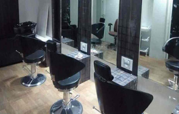 Dazzlerr : Pearls Salon Spa and Training Centre