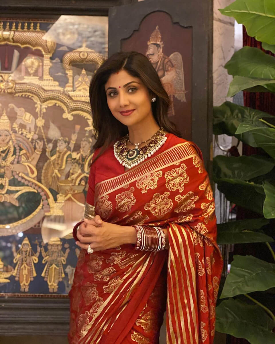 Dazzlerr - 5 Celebrity Karwachauth Looks to Steal for this Festive Season