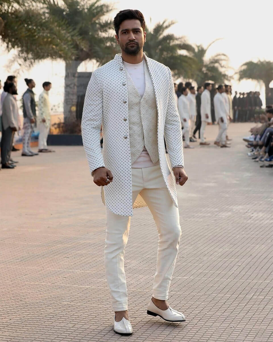 Dazzlerr - A Look at All the Celebrity Showstoppers at Lakme Fashion Week 2020