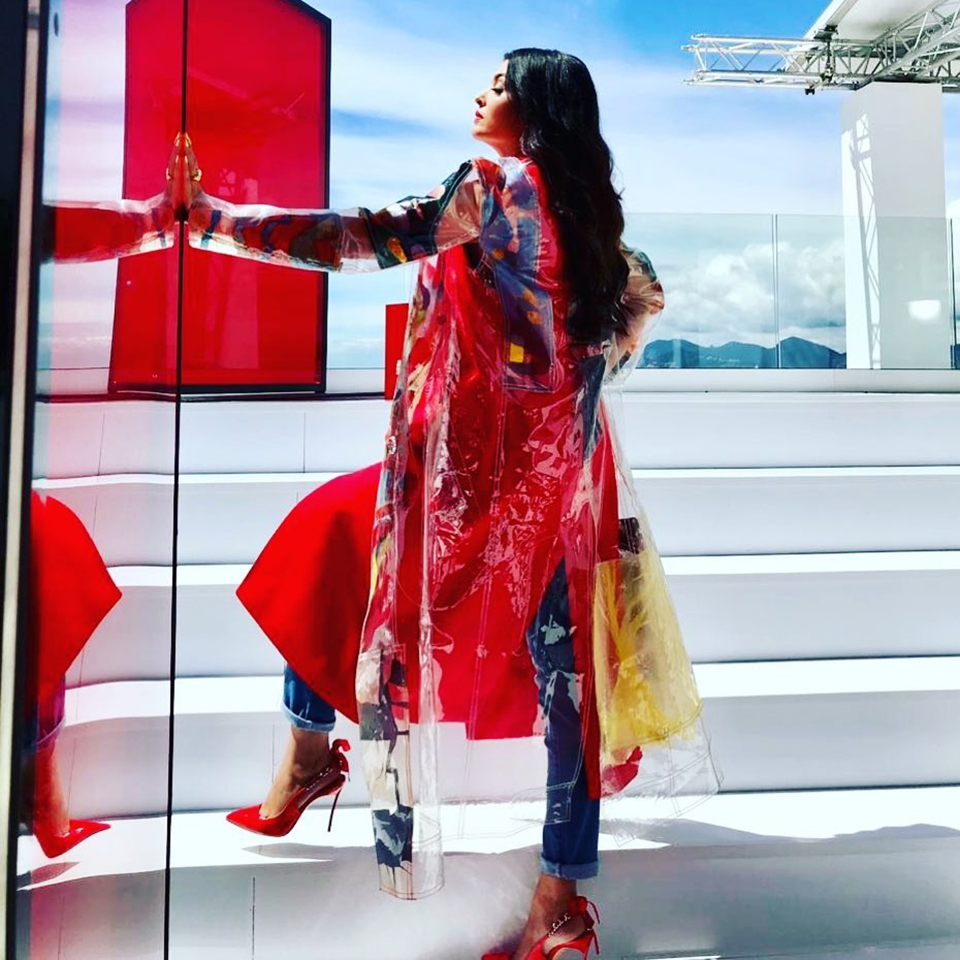 Dazzlerr: Aishwarya Rai Bachchan Stuns at Paris Fashion Week in Giambattista Valli Outfit
