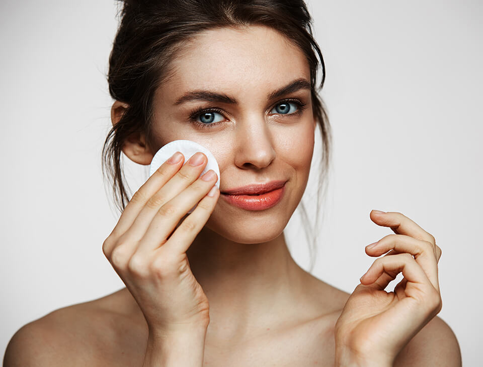 Dazzlerr - Self Grooming Tips for Aspiring Female Models