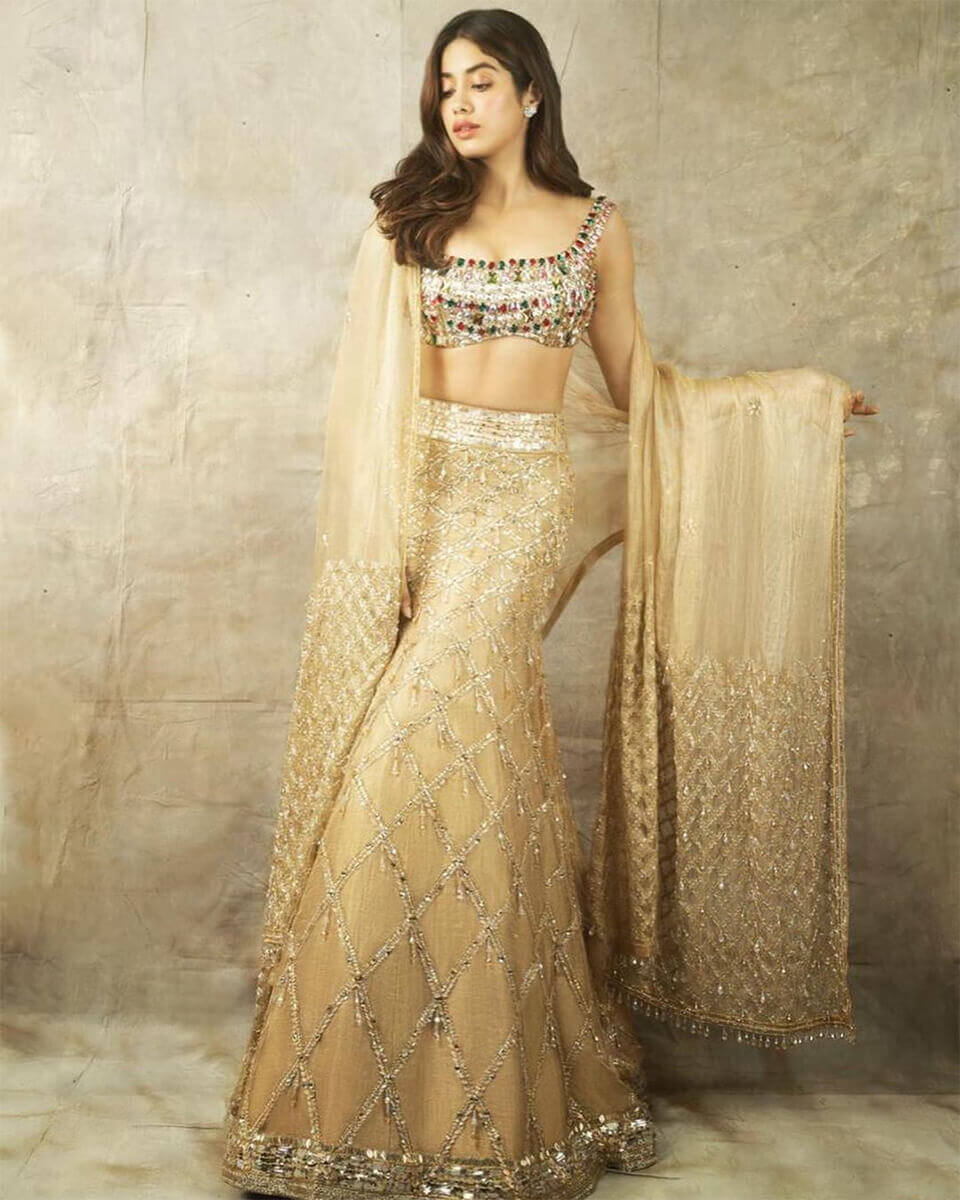 Dazzlerr - Janhvi Kapoor’s Ethnic Outfits is a Perfect Choice for Summers Wedding