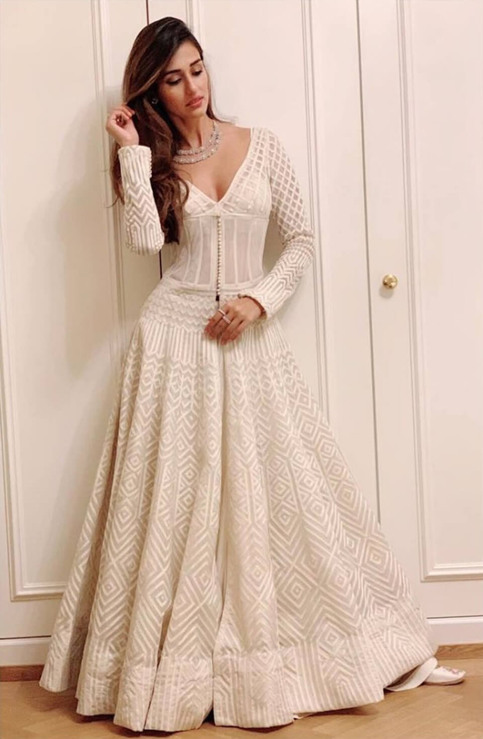 Dazzlerr: Planning to Wear White this Wedding Season? Check these Celeb Approved Ways