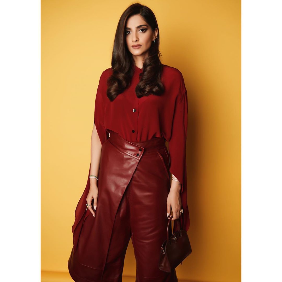 Dazzlerr: Sonam Kapoor Paints the Town in Red for The Zoya Factor Promotions