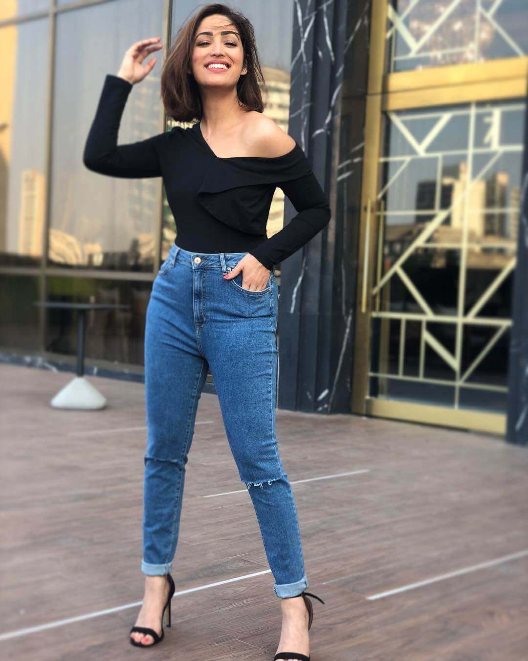Dazzlerr - These Outfits of Yami Gautam are Perfect for the Days When you Want to Step Out Casually