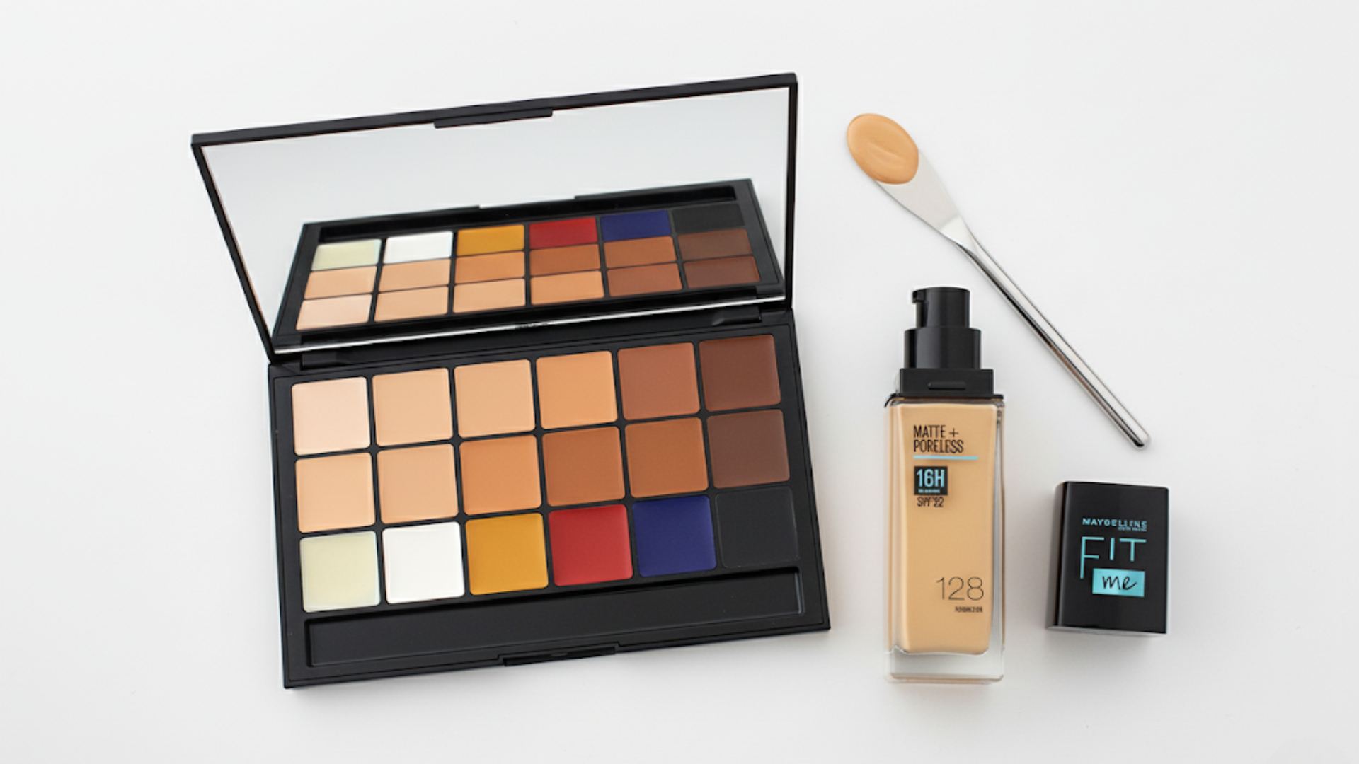 Foundation-Palette-and-fit-me-foundation-bottle